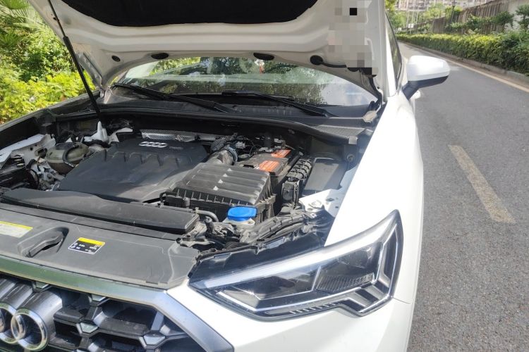 Used Audi Q3 2019 40 TFSI Fashion Dynamic Model Engine Bay Left