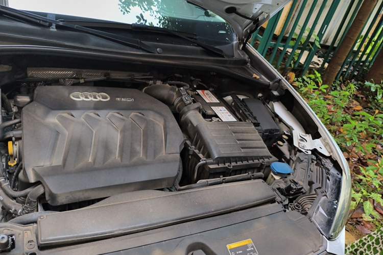 Used Audi Q3 2019 40 TFSI Fashionable and Elegant Model Engine Bay Left