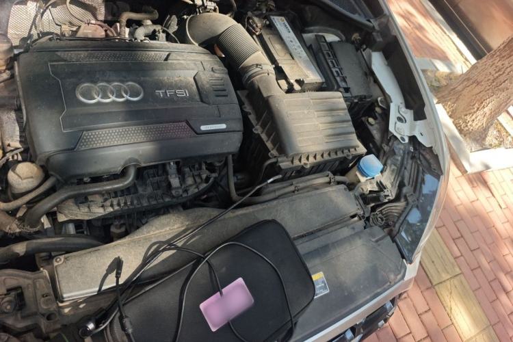 Used Audi Q3 2019 45 TFSI quattro Luxury Dynamic Edition Engine Bay Left