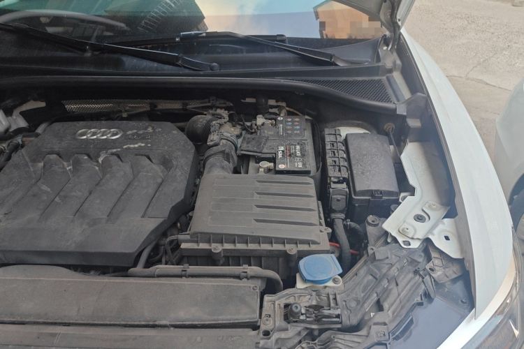 Used Audi Q3 2019 40 TFSI Fashion Dynamic Model Engine Bay Left