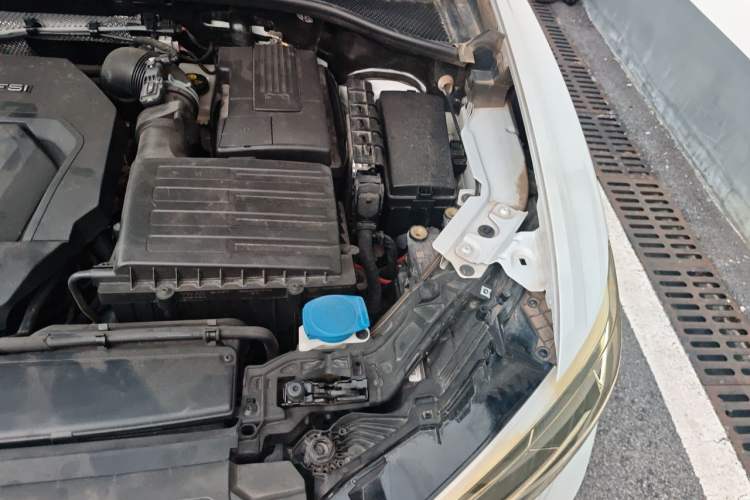 Used Audi Q3 2019 40 TFSI Fashion Dynamic Model Engine Bay Left