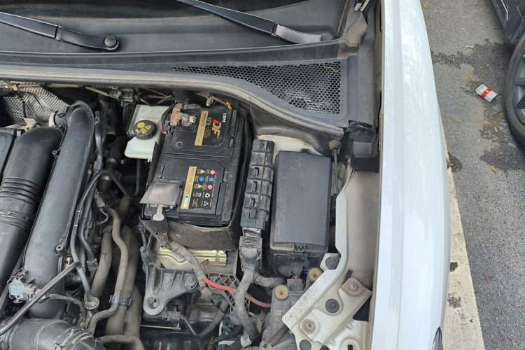 Used Audi Q3 2019 35 TFSI Advanced Dynamic Edition Engine Bay Left
