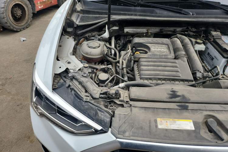 Used Audi Q3 2019 35 TFSI Advanced Dynamic Edition Engine Bay Right