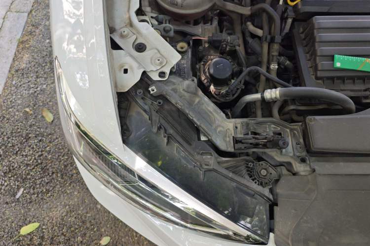 Used Audi Q3 2019 35 TFSI Advanced Dynamic Edition Engine Bay Right