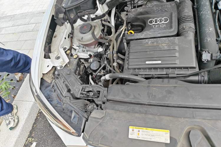 Used Audi Q3 2019 35 TFSI Advanced Dynamic Edition Engine Bay Right