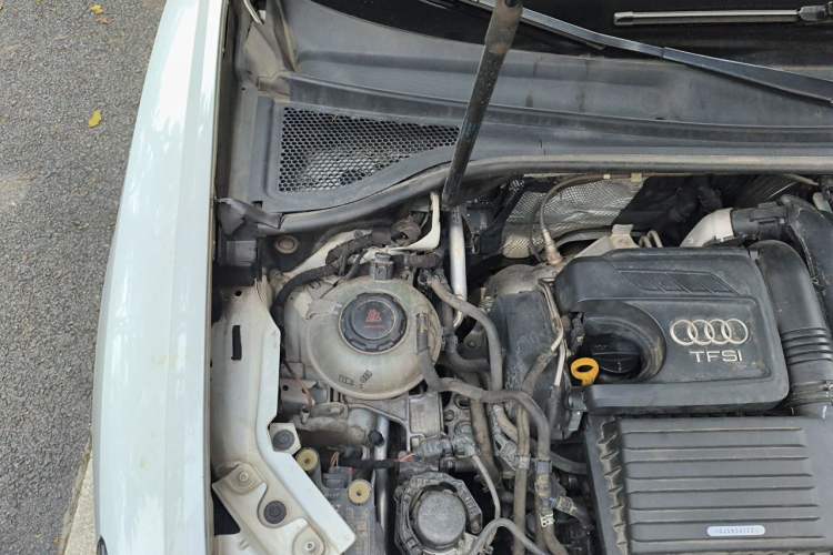 Used Audi Q3 2019 35 TFSI Advanced Dynamic Edition Engine Bay Right