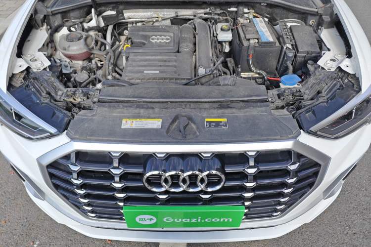 Used Audi Q3 2019 35 TFSI Fashion Dynamic Model Engine Bay