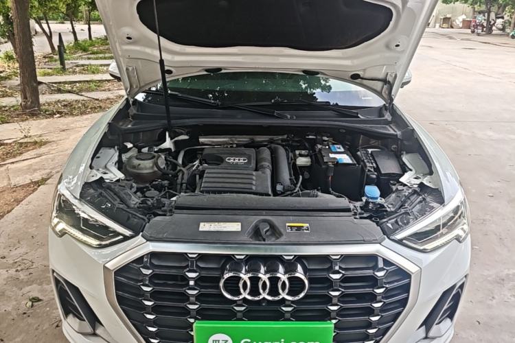 Used Audi Q3 2019 35 TFSI Fashion Dynamic Model Engine Bay