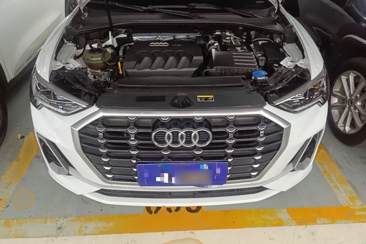 Used Audi Q3 2019 40 TFSI Fashion Dynamic Model Engine Bay