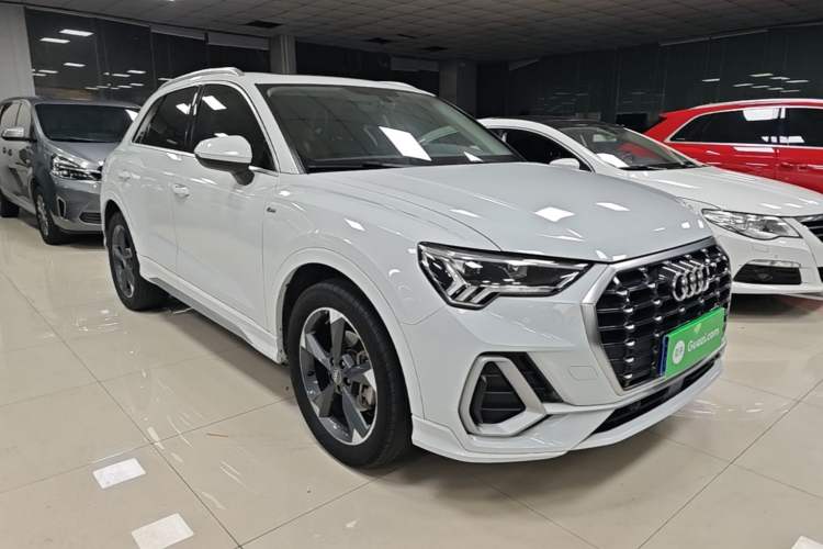 Used Audi Q3 2019 40 TFSI Fashion Dynamic Model Exterior 1
