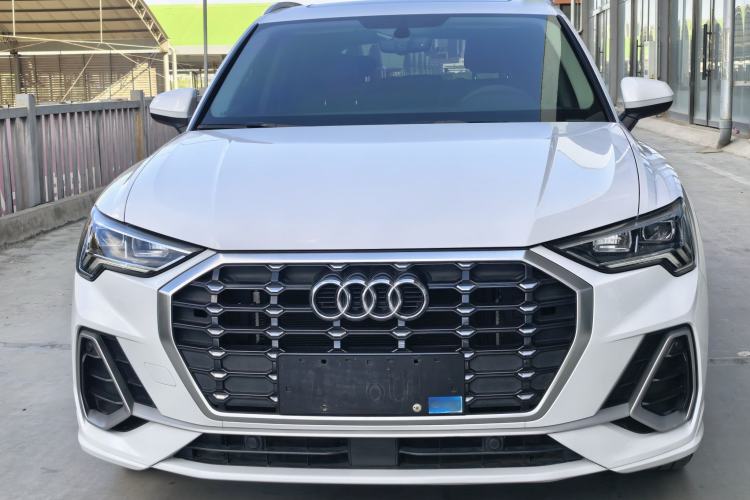 Used Audi Q3 2019 35 TFSI Fashion Dynamic Model Exterior 1