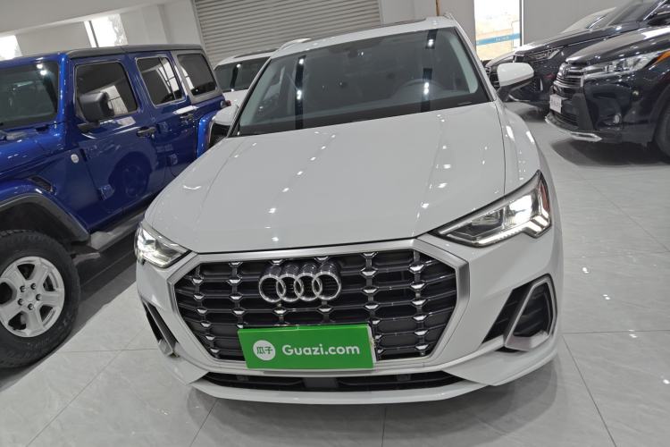 Used Audi Q3 2019 35 TFSI Fashion Dynamic Model Exterior 1