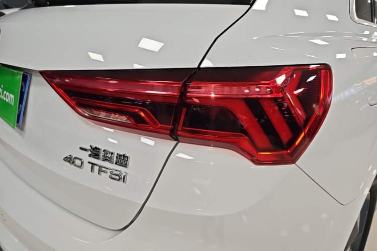 Used Audi Q3 2019 40 TFSI Fashion Dynamic Model Exterior 3