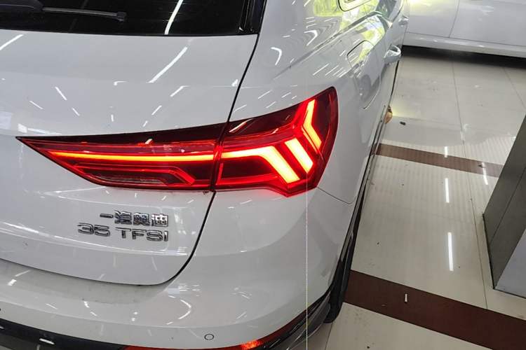 Used Audi Q3 2019 35 TFSI Advanced Style Edition Exterior 3