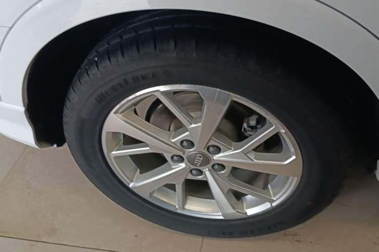 Used Audi Q3 2019 35 TFSI Advanced Dynamic Edition Exterior 3