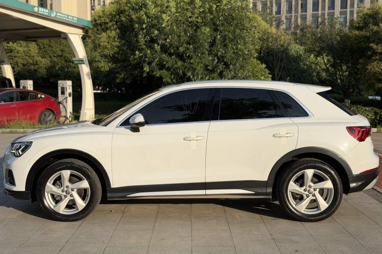 Used Audi Q3 2019 35 TFSI Advanced Style Edition Exterior 3
