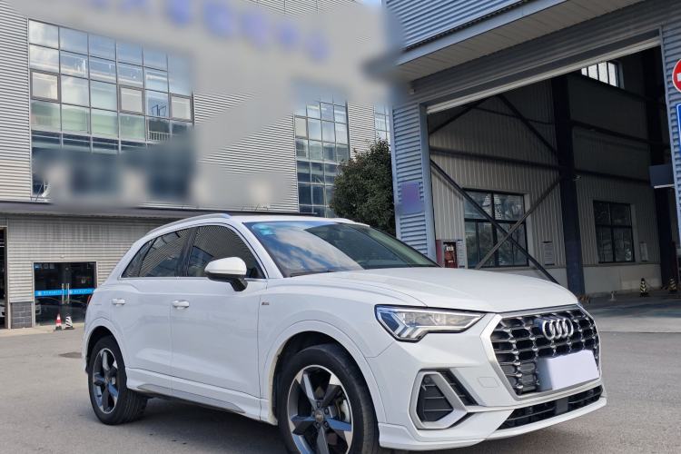 Used Audi Q3 2019 35 TFSI Fashion Dynamic Model Exterior 4