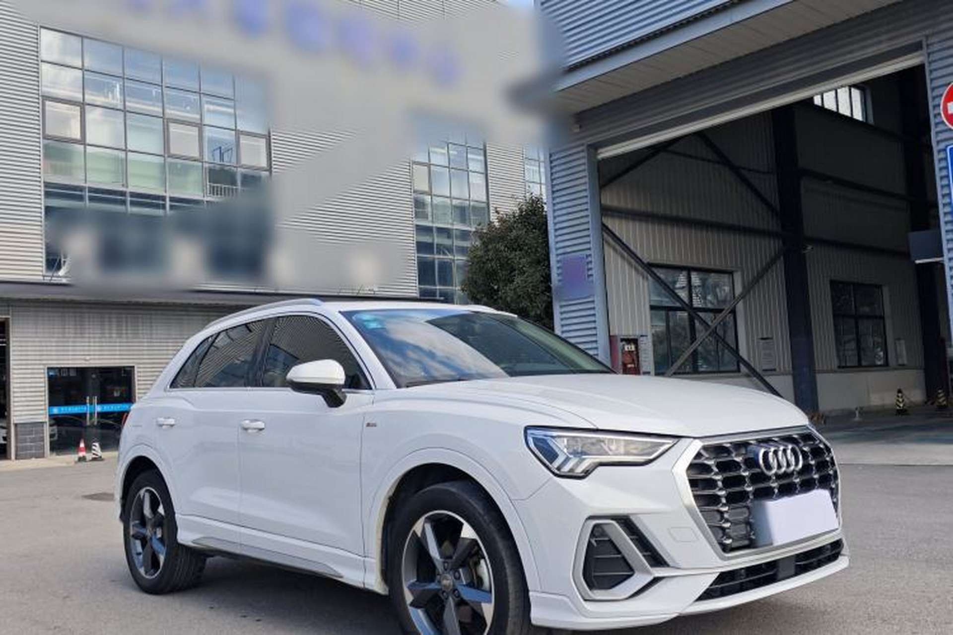 Used Audi Q3 2019 35 TFSI Fashion Dynamic Model Exterior 4