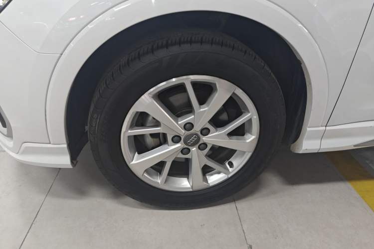 Used Audi Q3 2019 35 TFSI Advanced Dynamic Edition Exterior 4