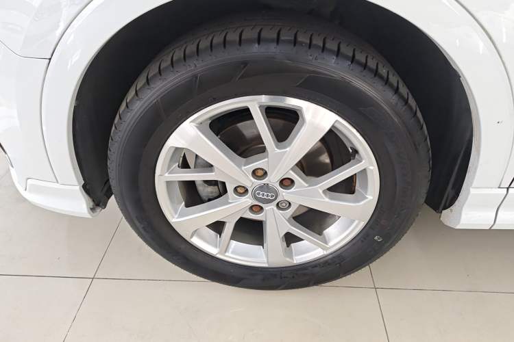 Used Audi Q3 2019 35 TFSI Advanced Dynamic Edition Exterior 4