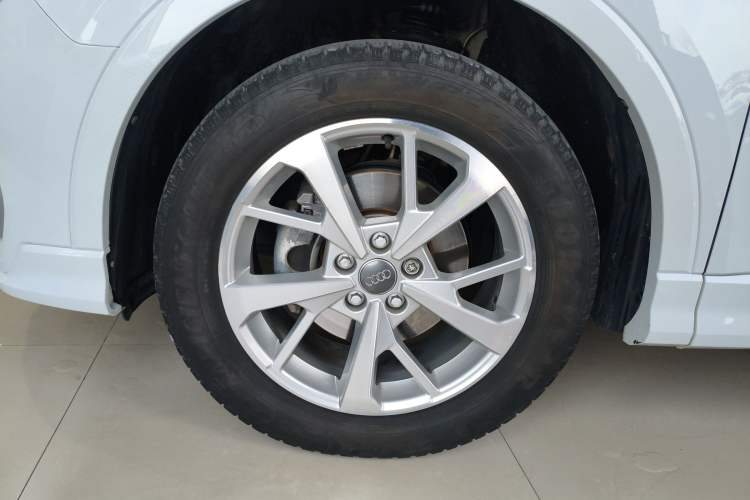 Used Audi Q3 2019 35 TFSI Advanced Dynamic Edition Exterior 4