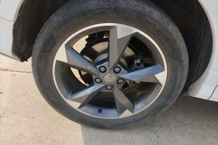 Used Audi Q3 2019 35 TFSI Fashion Dynamic Model Exterior 5
