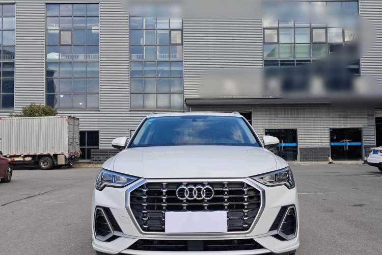 Used Audi Q3 2019 35 TFSI Fashion Dynamic Model Exterior 5
