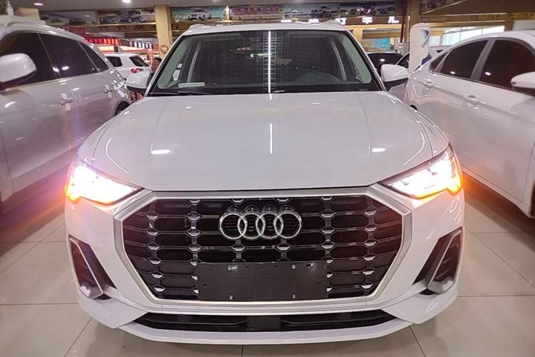 Used Audi Q3 2019 40 TFSI Fashion Dynamic Model Front