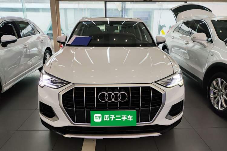 Used Audi Q3 2019 40 TFSI Fashionable and Elegant Model Front