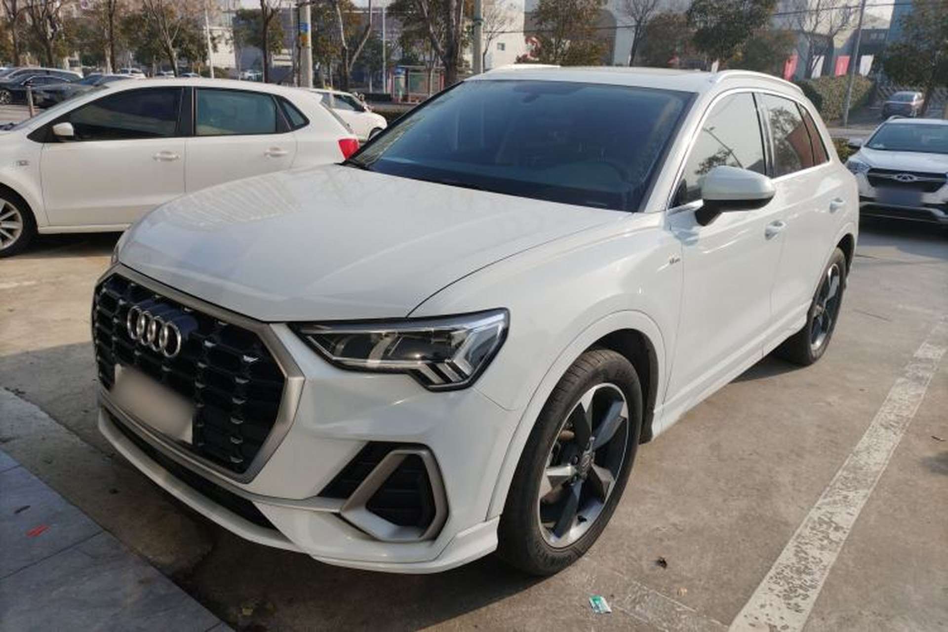 Used Audi Q3 2019 35 TFSI Fashion Dynamic Model Front Left 45 Deg
