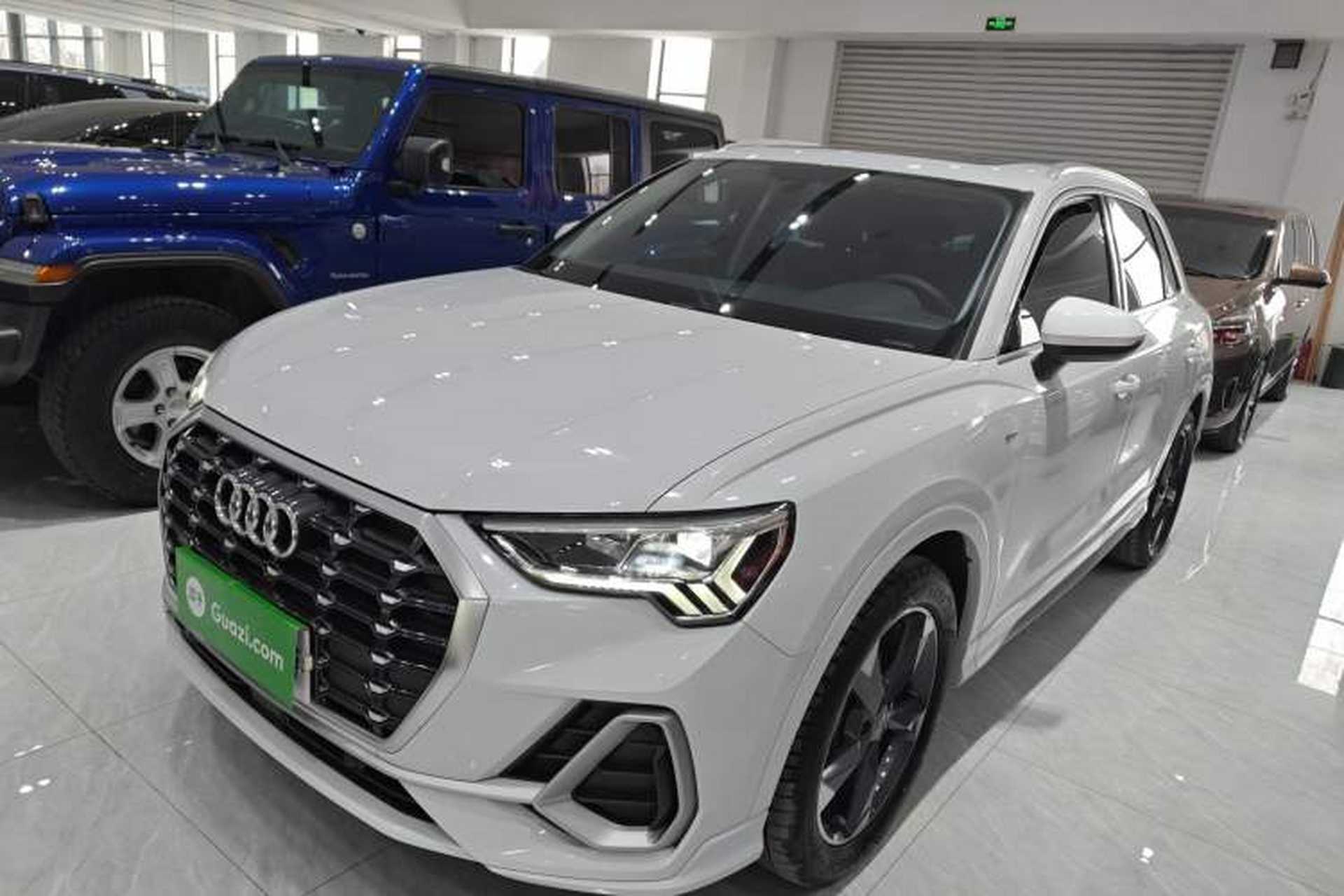 Used Audi Q3 2019 35 TFSI Fashion Dynamic Model Front Left 45 Deg