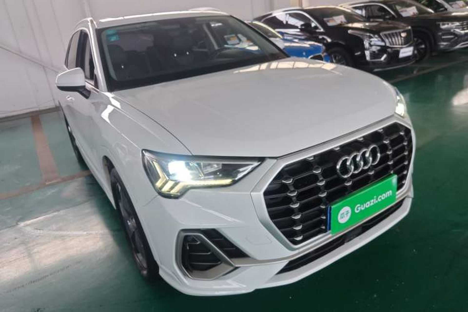Used Audi Q3 2019 40 TFSI Fashion Dynamic Model Front Right 45 Deg