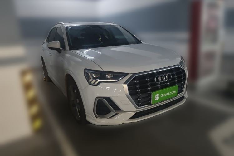 Used Audi Q3 2019 35 TFSI Fashion Dynamic Model Front Right 45 Deg