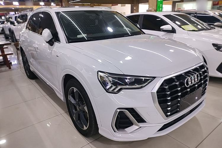 Used Audi Q3 2019 40 TFSI Fashion Dynamic Model Front Right 45 Deg
