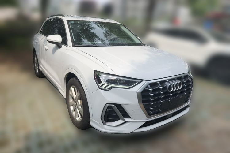 Used Audi Q3 2019 35 TFSI Advanced Dynamic Edition Front Right 45 Deg