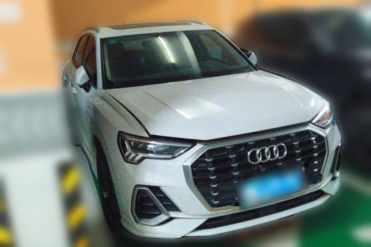 Used Audi Q3 2019 35 TFSI Fashion Dynamic Model Front Right 45 Deg