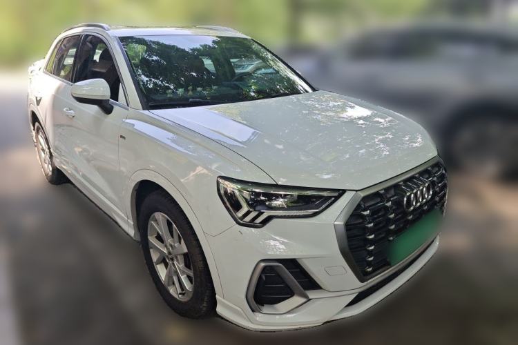 Used Audi Q3 2019 35 TFSI Advanced Dynamic Edition Front Right 45 Deg