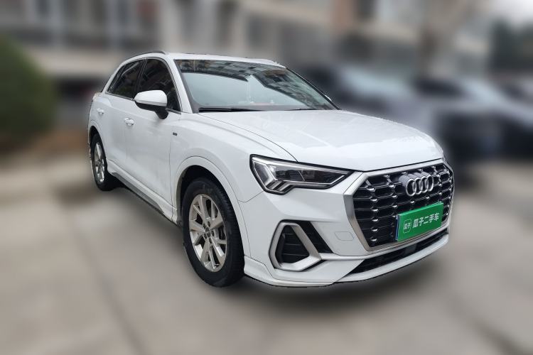 Used Audi Q3 2019 35 TFSI Advanced Dynamic Edition Front Right 45 Deg