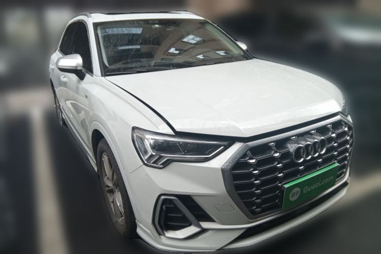 Used Audi Q3 2019 35 TFSI Fashion Dynamic Model Front Right 45 Deg