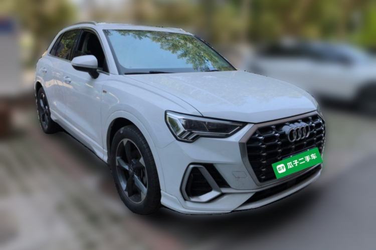 Used Audi Q3 2019 40 TFSI Fashion Dynamic Model Front Right 45 Deg