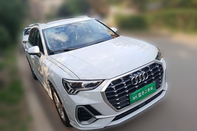 Used Audi Q3 2019 35 TFSI Advanced Dynamic Edition Front Right 45 Deg