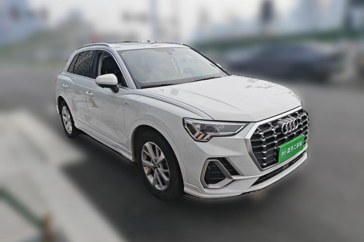 Used Audi Q3 2019 35 TFSI Advanced Dynamic Edition Front Right 45 Deg