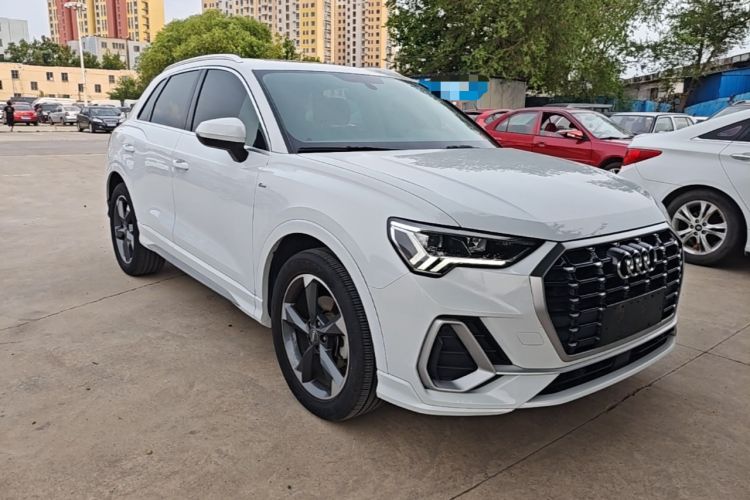 Used Audi Q3 2019 35 TFSI Fashion Dynamic Model Front Right 45 Deg