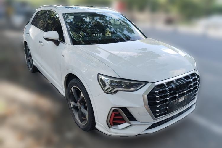 Used Audi Q3 2019 35 TFSI Fashion Dynamic Model Front Right 45 Deg