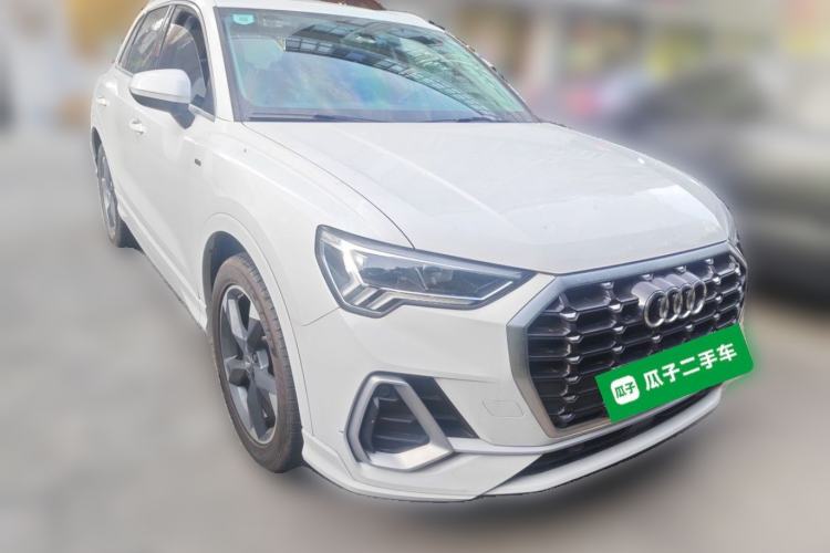 Used Audi Q3 2019 35 TFSI Fashion Dynamic Model Front Right 45 Deg