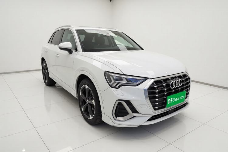 Used Audi Q3 2019 45 TFSI quattro Luxury Dynamic Edition Front Right 45 Deg