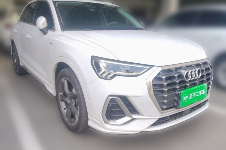 Used Audi Q3 2019 35 TFSI Fashion Dynamic Model Front Right 45 Deg