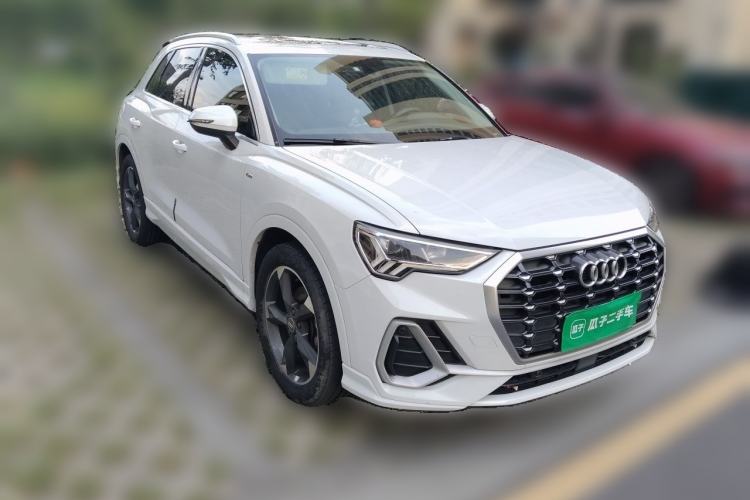 Used Audi Q3 2019 35 TFSI Fashion Dynamic Model Front Right 45 Deg