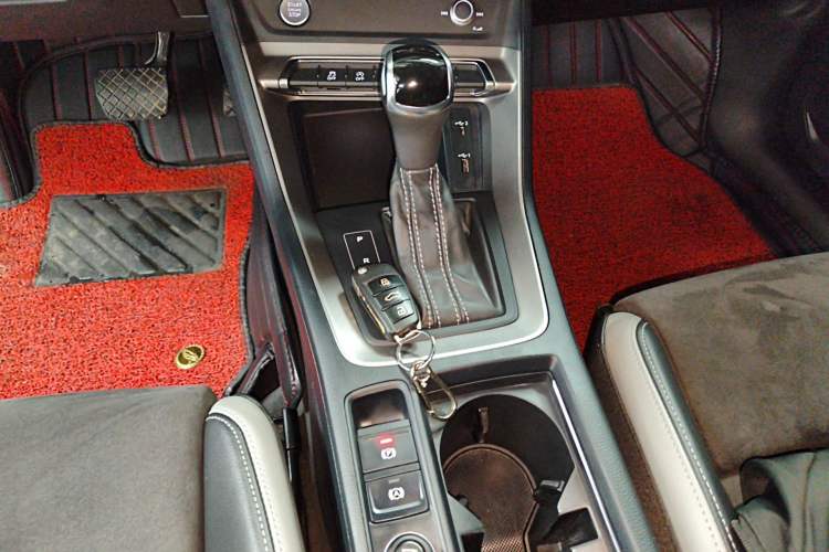 Used Audi Q3 2019 35 TFSI Fashion Dynamic Model Gear Lever