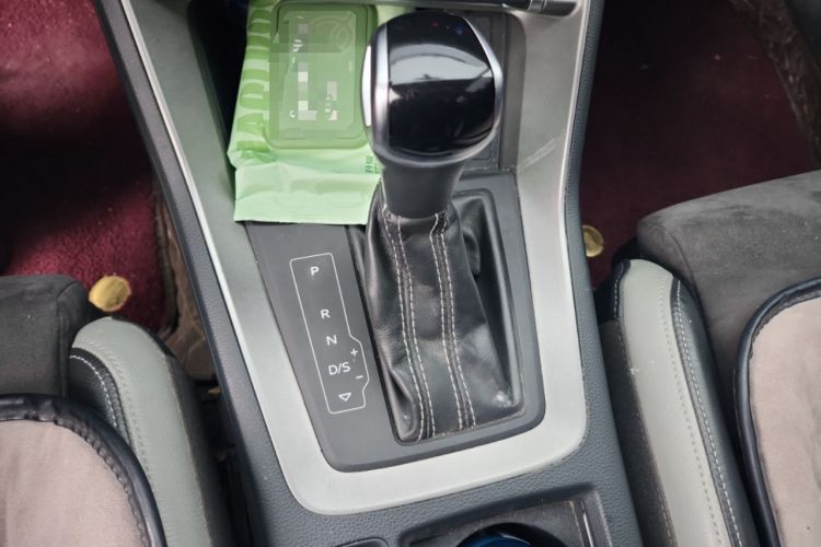 Used Audi Q3 2019 35 TFSI Advanced Dynamic Edition Gear Lever